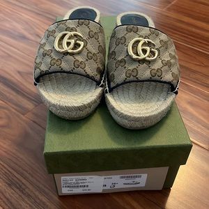 Gucci shoes